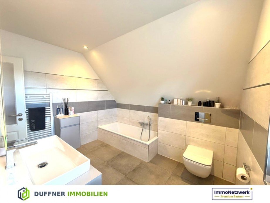 Bad DG Einfamilienhaus Achterwehr