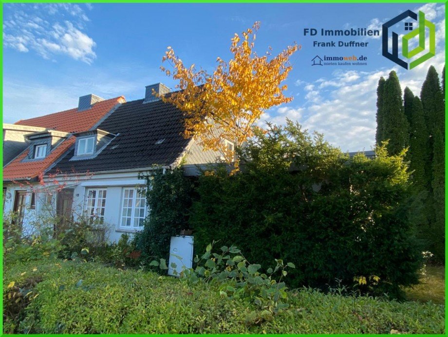 Haus vorne Doppelhaush�lfte Kiel