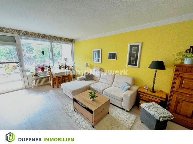 Wohnzimmer a Kiel Etagenwohnung Verkauft: Ansprechende 3 Zimmer Wohnung in Kiel Hassee