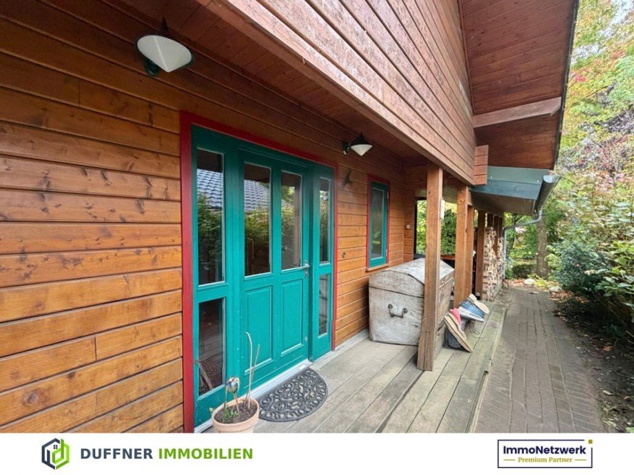 �berdachter Eingang Einfamilienhaus Wensin