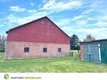 Seitenansicht VERKAUFT Resthof auf 7000 qm mit sehr gro�er Scheune und Entwicklungspotenzial in Thaden