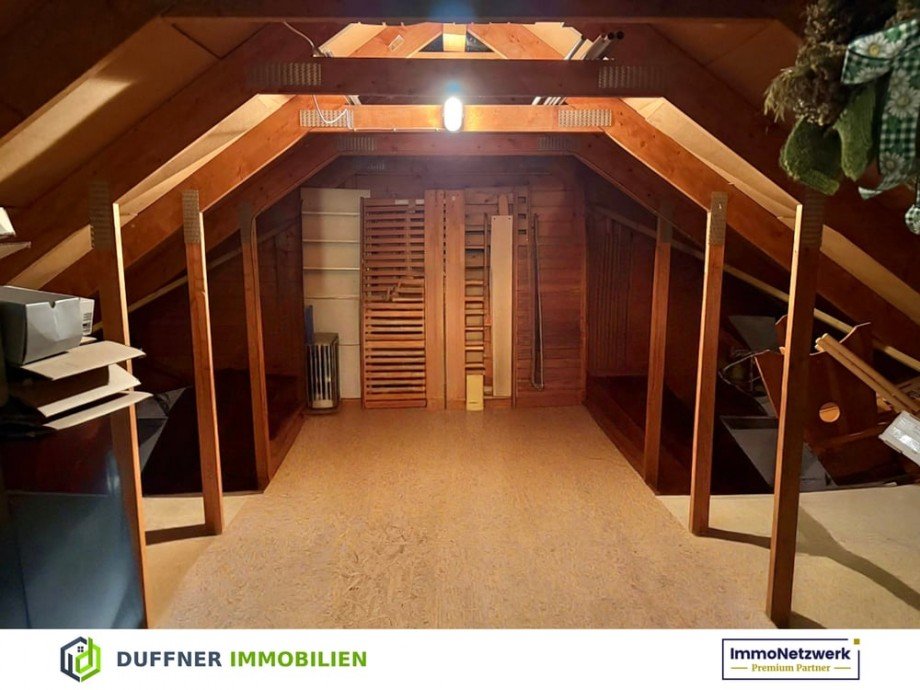 Dachboden 2 Einfamilienhaus Wensin