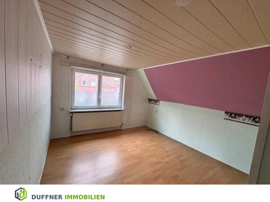 Zimmer 6 DG Einfamilienhaus Westerr�nfeld